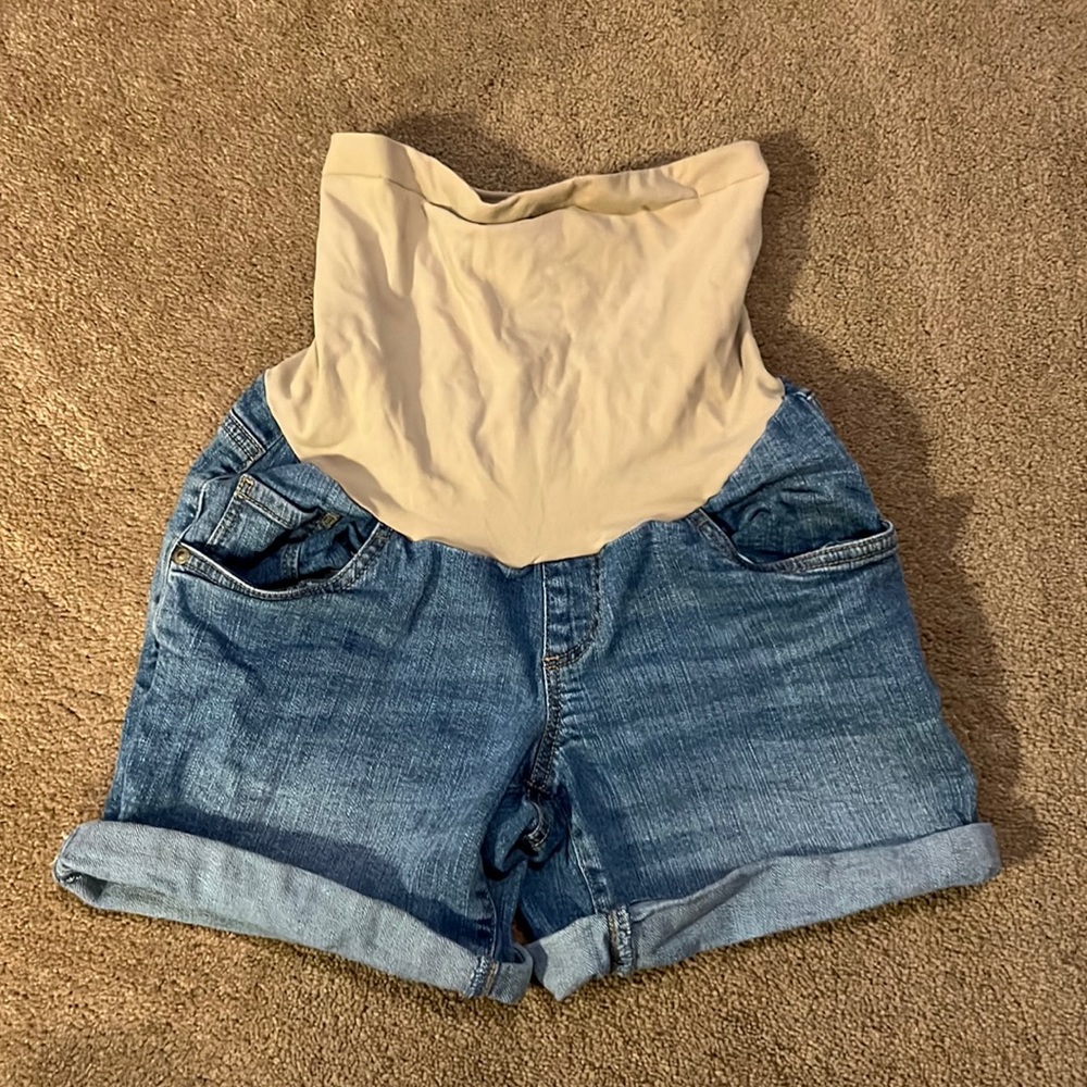Oh Baby by Motherhood jean maternity shorts size Small